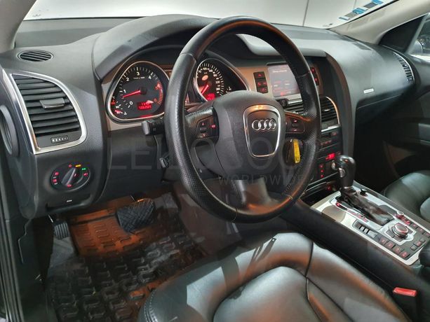 Audi Q7 3.0 TDI quattro · Ano 2007