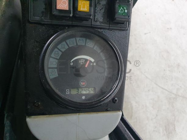 Mini Giratória Wacker Neusan 1404 · Ano 2014