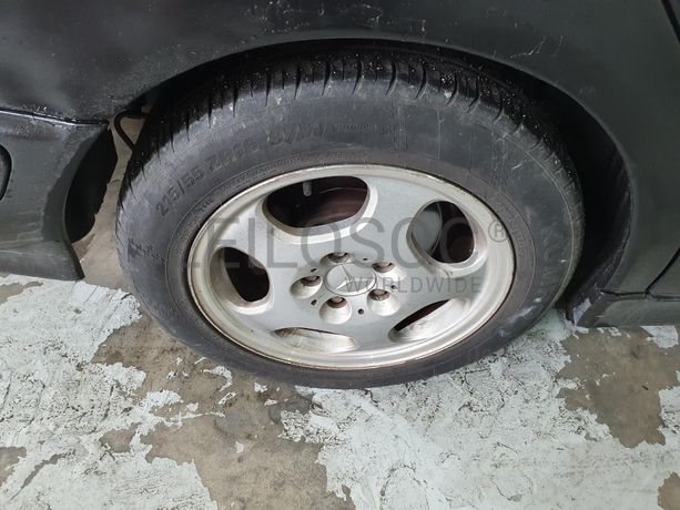 Mercedes-Benz E220 2.2 CDI · Ano 2000