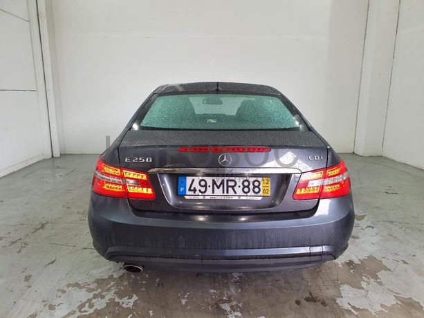 Mercedes- Benz E250 CDI Kit AMG · Ano 2012