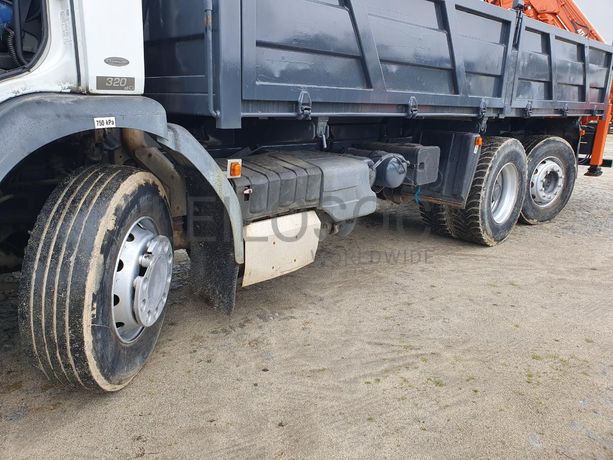 Renault Premium com Grua Atlas Copco 13.01 Basculante