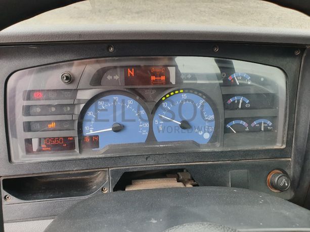 Renault Premium com Grua Atlas Copco 13.01 Basculante