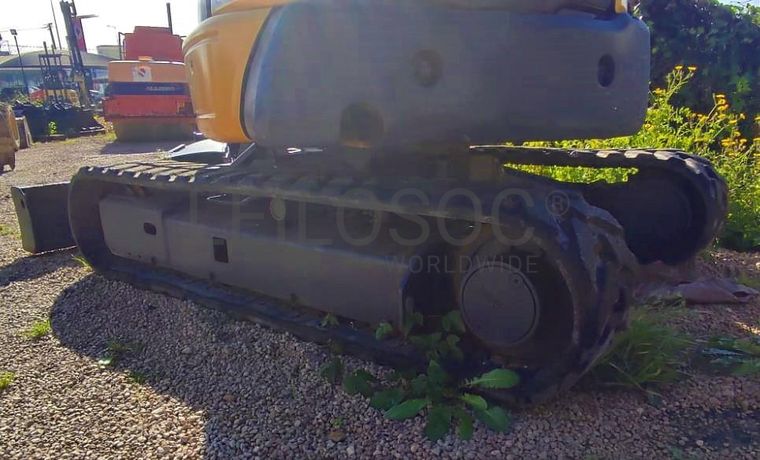 Escavadora Giratória Komatsu PC 30 MR