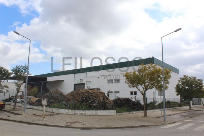 Armazém Industrial · Cuba