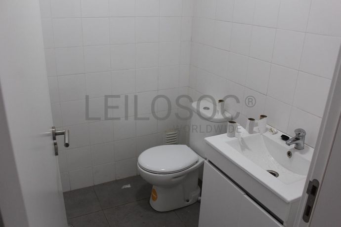 Armazém Industrial · Cuba