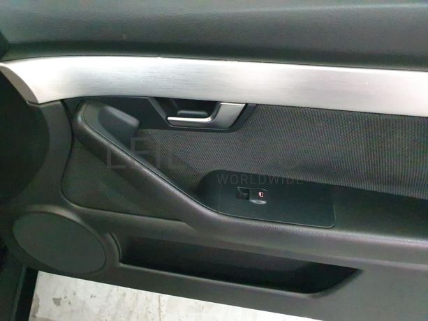 Audi A4 Cabrio 2.0 TDI · Ano 2007