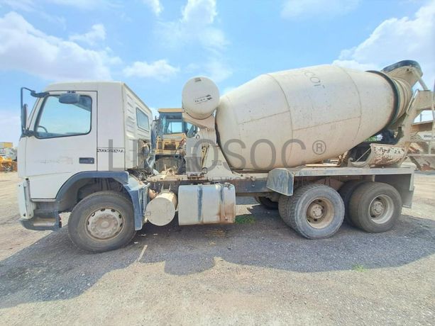 Autobetoneira (7M3) VOLVO · Viana