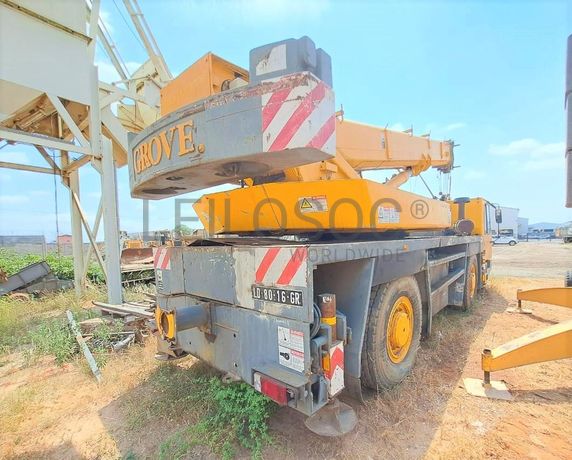Auto Grua (35T) GROVE GMK 2035 · Viana