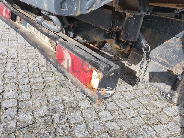 Nissan Cabstar 110 com Grua Palfinger Tribasculante