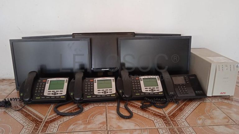 Material Informático ·