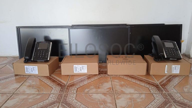 Material Informático ·