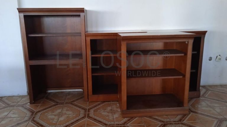 Mobiliário de escritório ·