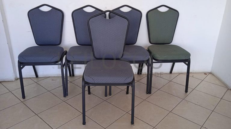 Cadeiras de Jardim ·