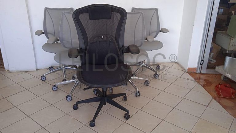 Mobiliário de escritório ·