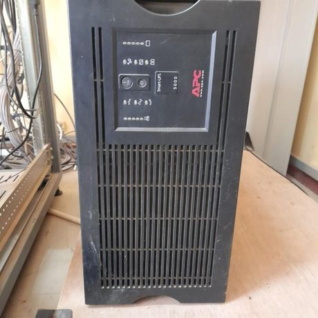 UPS- APC SMART ·