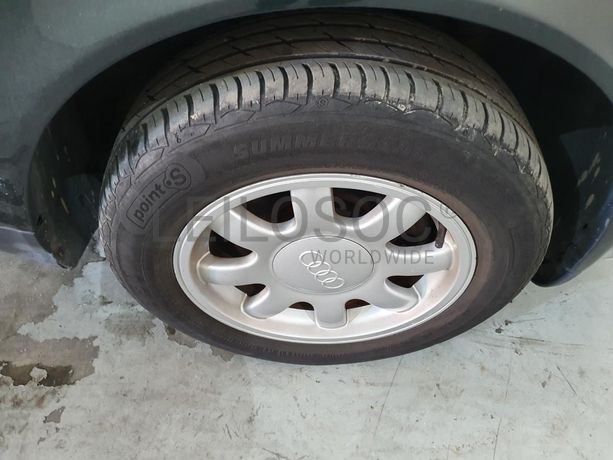 Audi A6 1.9 TDI · Ano 1994