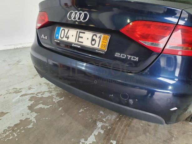Audi A4 2.0 TDI · Ano 2009