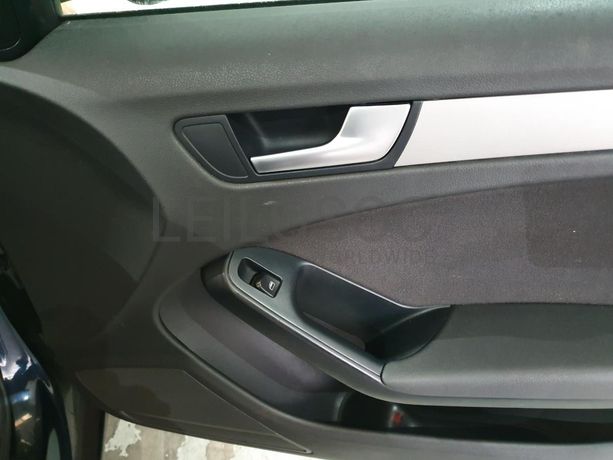 Audi A4 2.0 TDI · Ano 2009