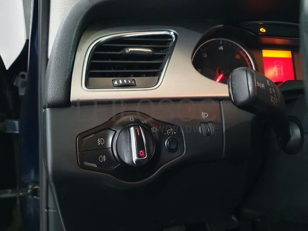 Audi A4 2.0 TDI · Ano 2009