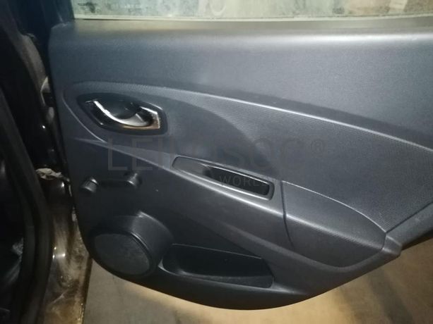 Renault Clio 1.5DCI · Ano 2015