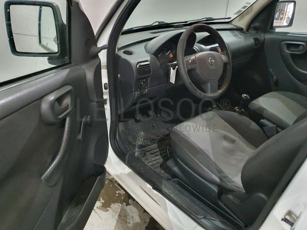 Opel Combo 1.3CDTI 16V · Ano 2008
