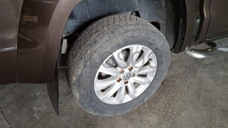 Volkswagen Amarok ·