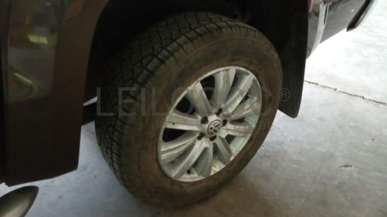 Volkswagen Amarok ·