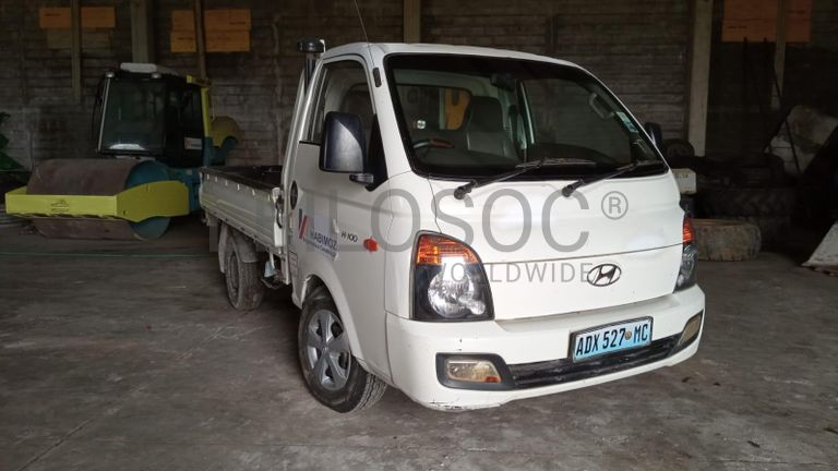 Hyundai H-100 ·