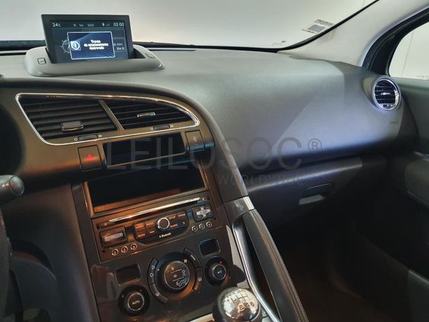 Peugeot 3008 1.6 BlueHDI · Ano 2015