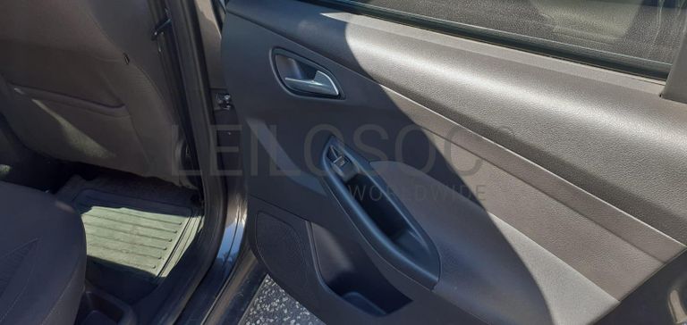Ford Focus 1.5TDCI · Ano 2016