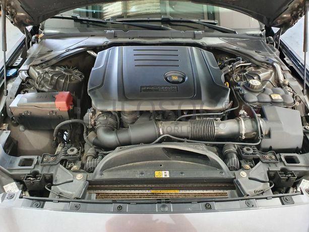 Jaguar XE 2.0D · Ano 2016