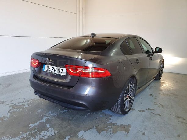 Jaguar XE 2.0D · Ano 2016