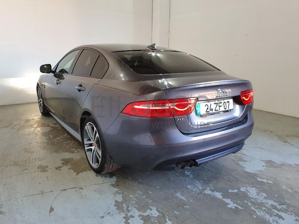 Jaguar XE 2.0D · Ano 2016