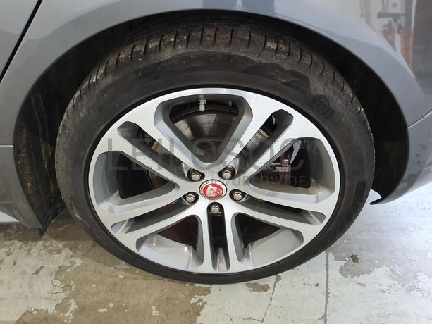 Jaguar XE 2.0D · Ano 2016