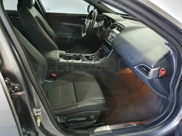 Jaguar XE 2.0D · Ano 2016