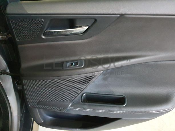 Jaguar XE 2.0D · Ano 2016