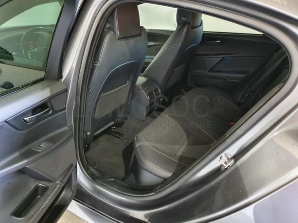 Jaguar XE 2.0D · Ano 2016