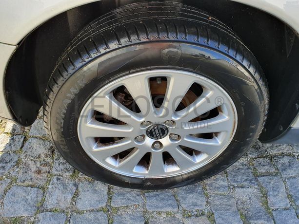 Volvo V50 2.0D · Ano 2005