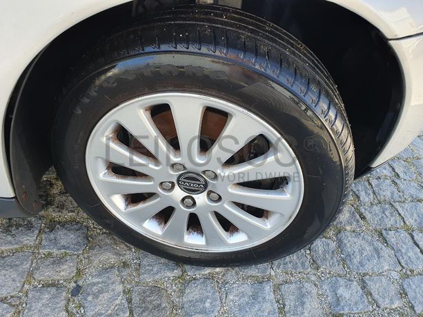 Volvo V50 2.0D · Ano 2005