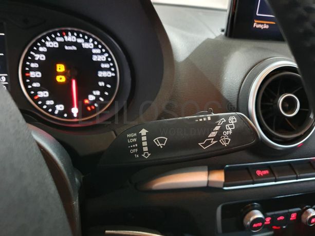 Audi A3 1.6 TDI · Ano 2014