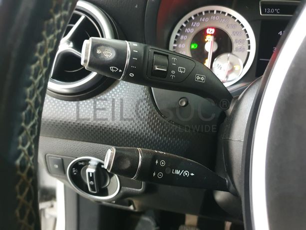 Mercedes-Benz A180 1.5CDI · Ano 2013