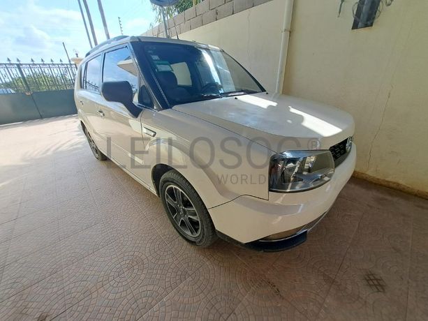 Veículo Zxauto C3 · Viana