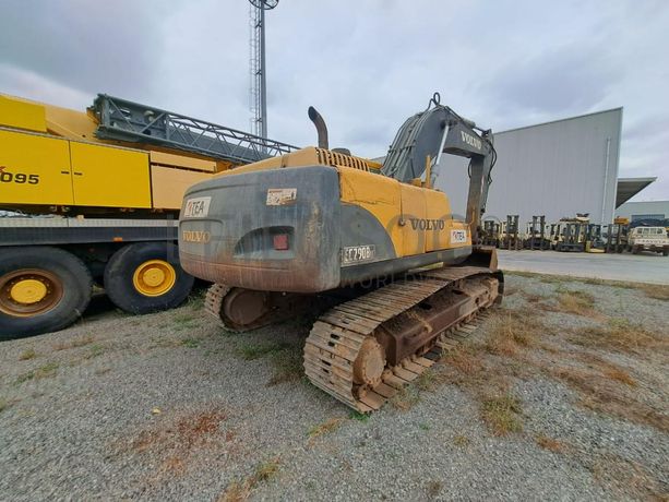 Escavadora VOLVO EC290BLC · Viana
