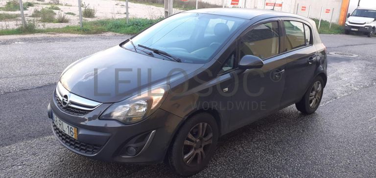 Opel Corsa 1.3CDTI · Ano 2013