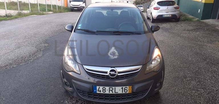 Opel Corsa 1.3CDTI · Ano 2013