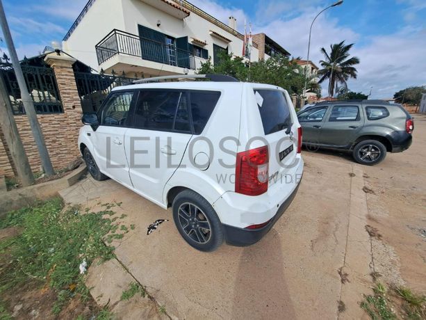 Veículo Zxauto C3 · Viana