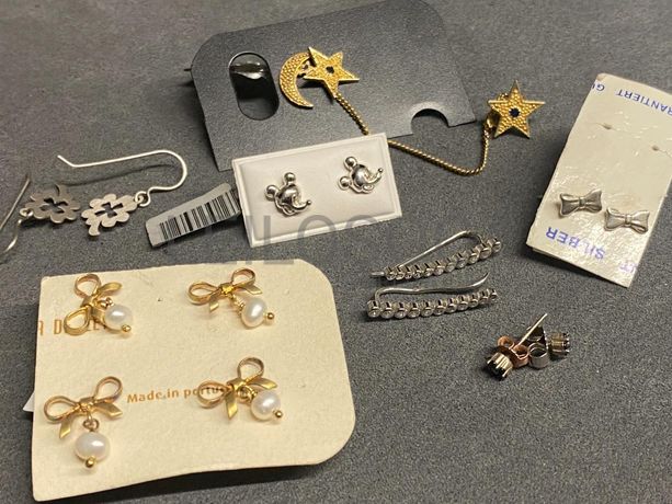 Brincos em prata e outros materiais