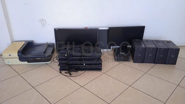 Material Informático ·