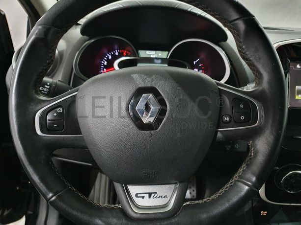 Renault Clio 1.5 DCI · Ano 2014