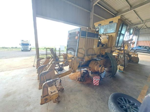 Niveladora Caterpillar 160H · Samba Caju